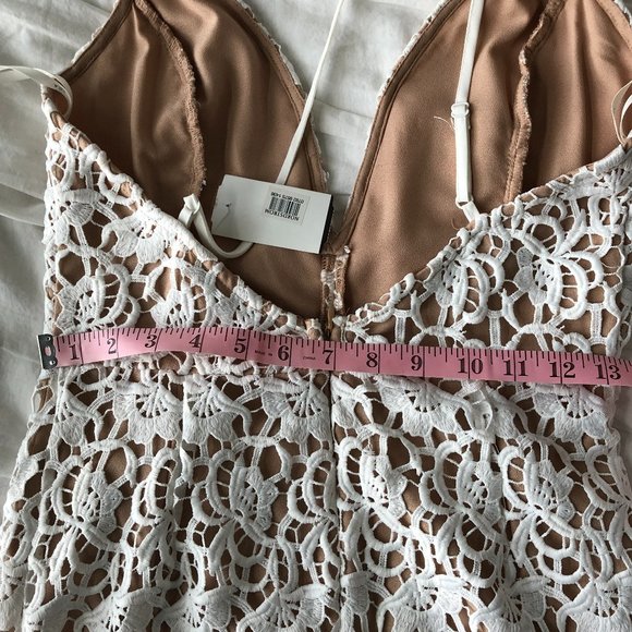 J.O.A. Los Angeles white lace plunging mini sz Sm - Picture 8 of 9